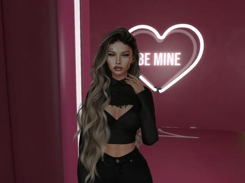 Web 5ffe21d99b1c3a2f5212f413