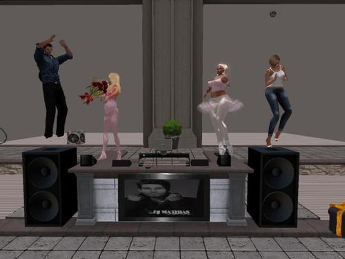 Web 5a74fb5d289dd24b89000001