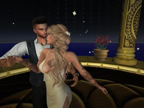 Web 5b112a26d9859c0eea000001