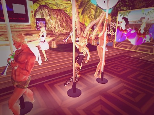 Web 5787c92cb01540051f000001