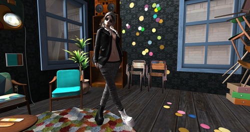 Web 582e3184b713f770c8000001