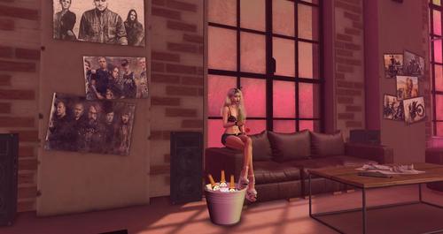 Web 5cdd2b2fd9859c2c61000001