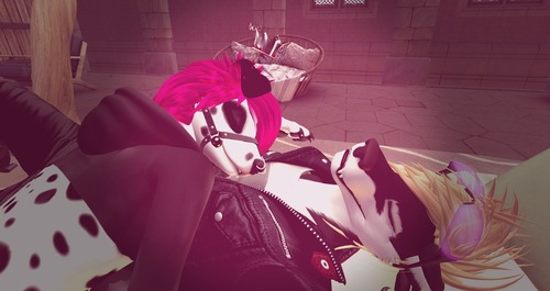 Web 5884d4b1f8a1ec7d63000001