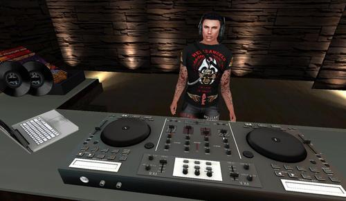 Web 5cd722e673ed1717ba000001