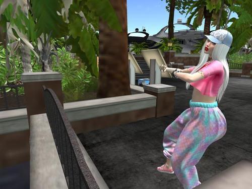 Web 632af647ab005831f45e31b5