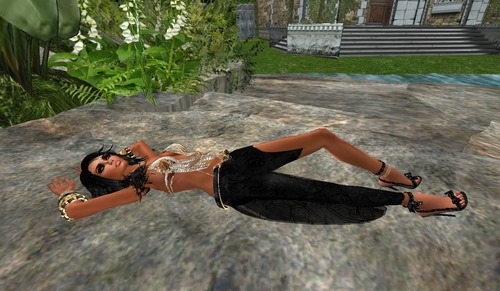 Web 522f2a40d1e6355a10000001