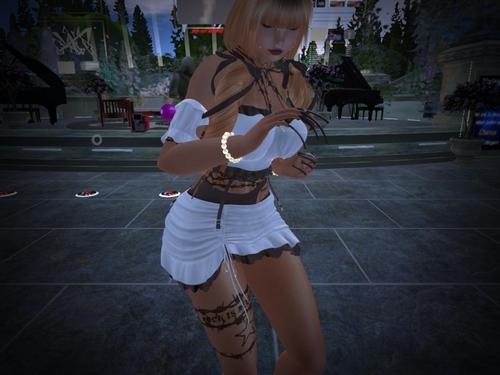 Web 6107c521a17f385323bd7cd6