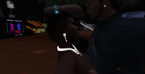 Web 546585fef8a1ec657b000001