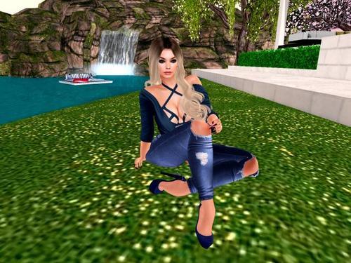 Web 5eaa7be0289dd2365fa116f6