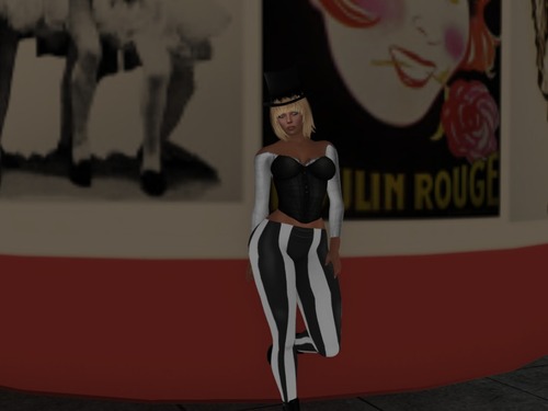 Web 5752d3aef8a1ec7442000001