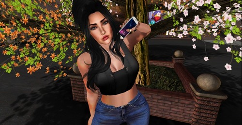 Web 5877ef1ee85cda37ff000001