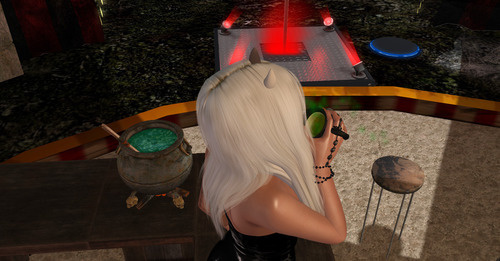 Web 671c90be5e591106e6e75162