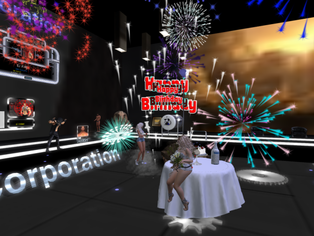 Original 594eb43ad774f8638c000001