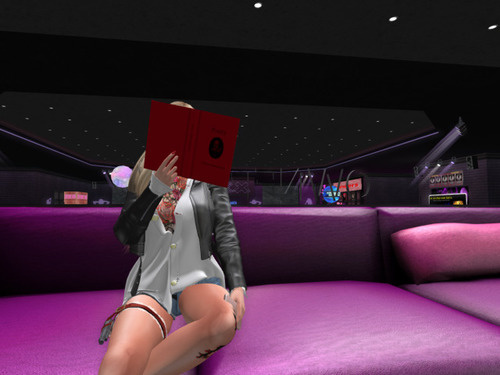 Web 645bf67b7f64dd09f3ff9f6e