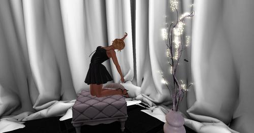 Web 5a7cb2bdd774f82f41000001