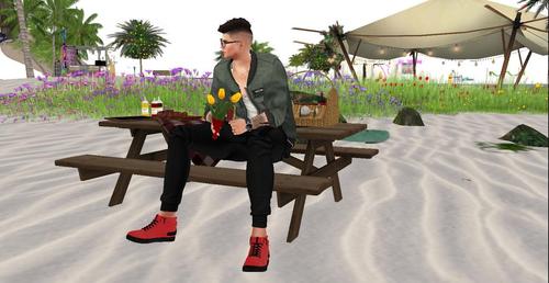 Web 5cd88688d9859c2db7000001