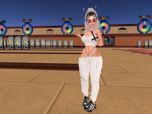 Web 643b86d2f3b66861bd950345